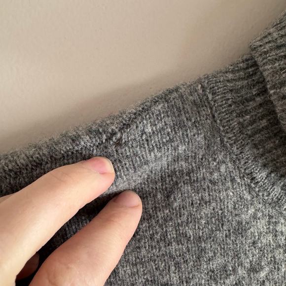 Ralph Lauren Vintage Lambswool Turtleneck Sweater Gray Medium Sledding Graphic - Picture 4 of 6